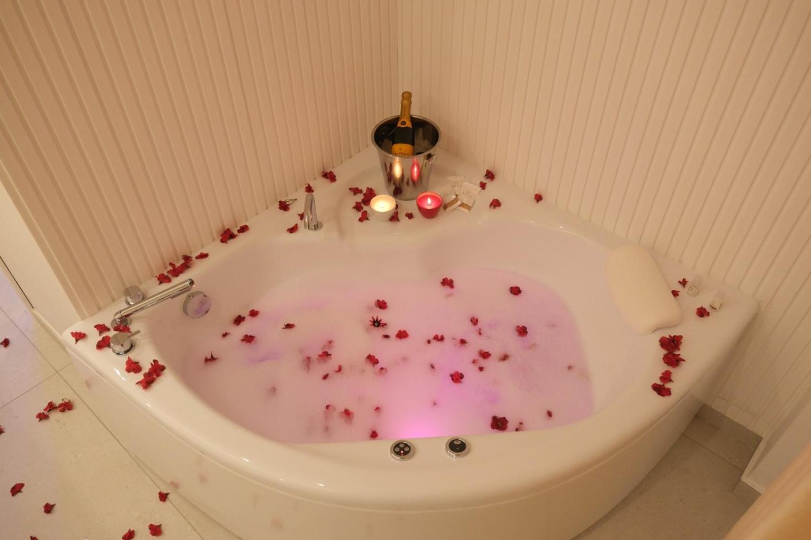 ホテル Luxury Masaniello ナポリ エクステリア 写真