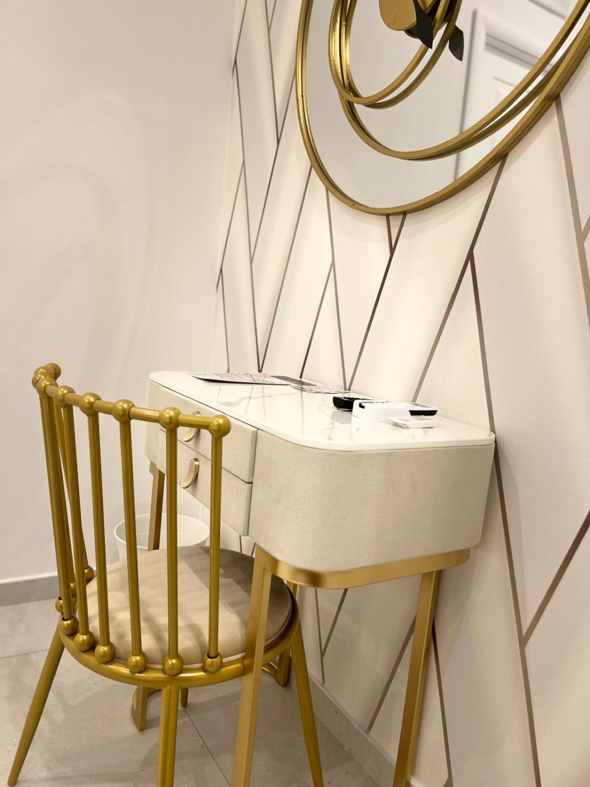 ホテル Luxury Masaniello ナポリ エクステリア 写真